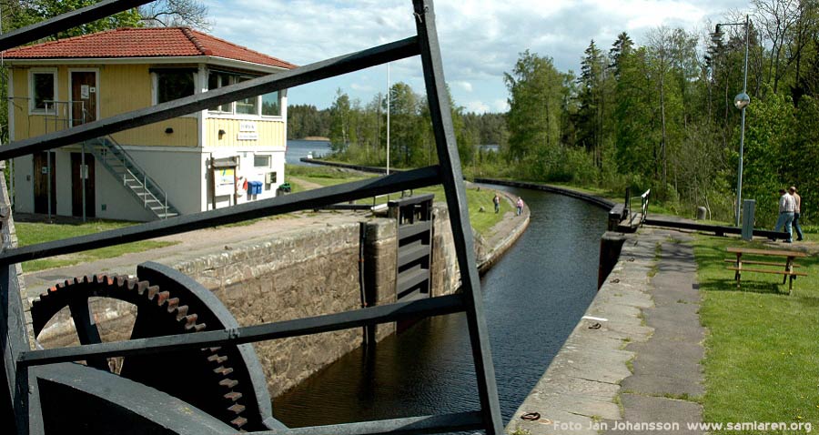 Forsviks bruksmilj� - G�ta Kanal, slussbron.