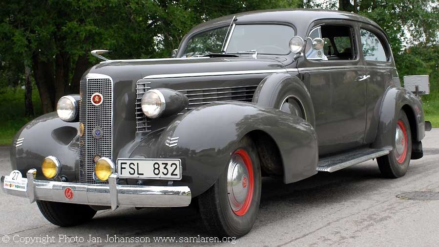 La Salle Touring Sedan 37-5011 1937